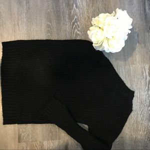 One sleeve missing knitwear